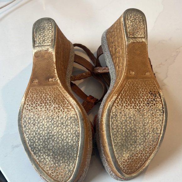 Summer wedge sandal. Size 39 - Picture 4 of 4